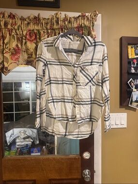 Bella Dahl Cream and Navy Plaid Button-Up Shirt